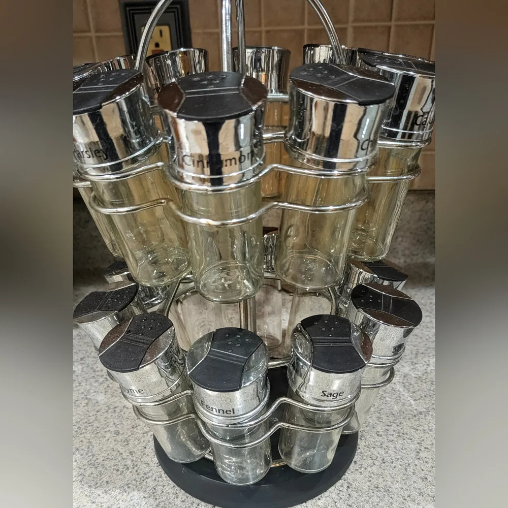Rotating Spice Rack with Glass Jars and Silver Lids- Only Used a Few Jars- 20